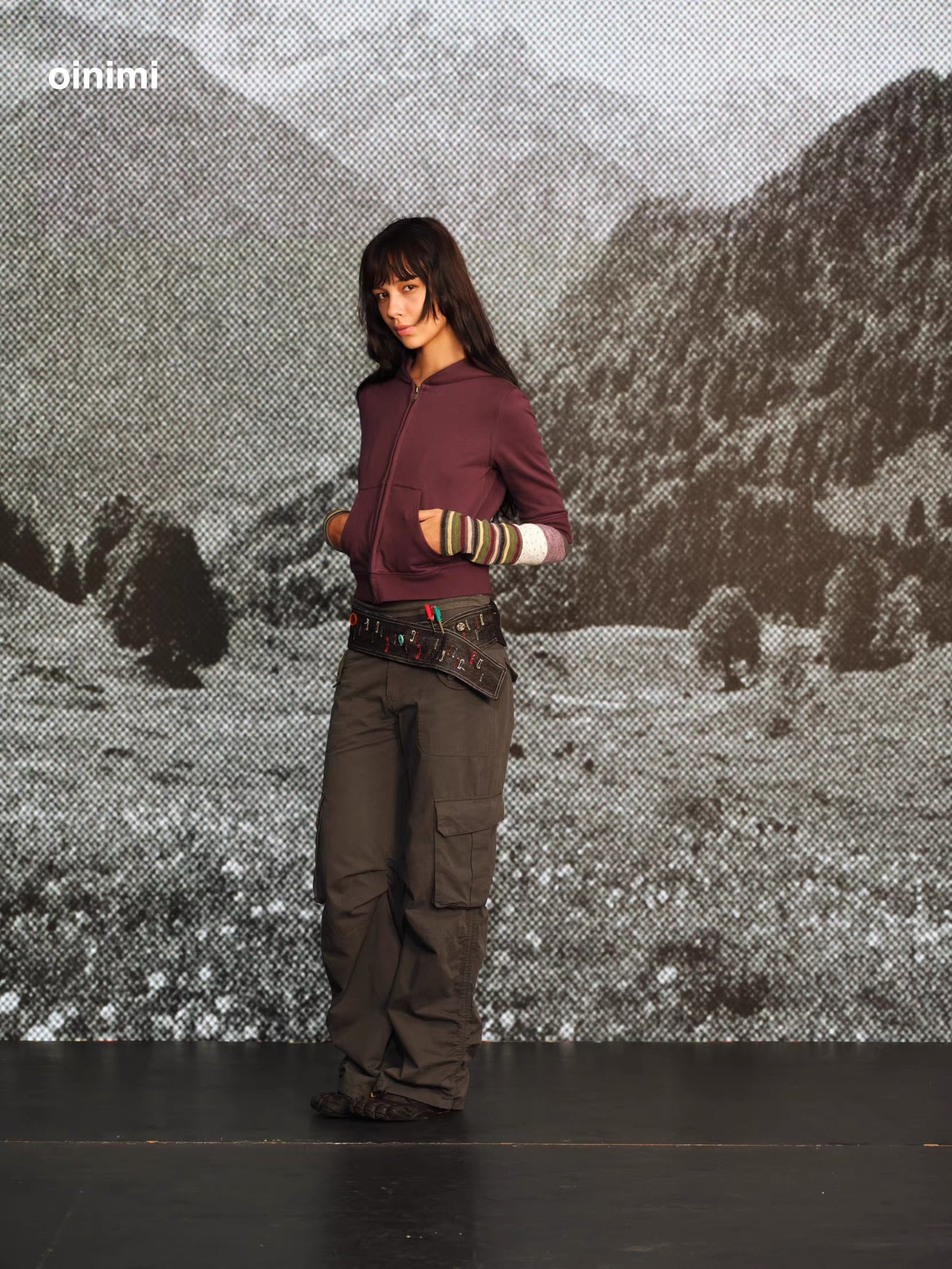 oinimi｜Cropped Mid-Sleeve Hooded Sweatshirt